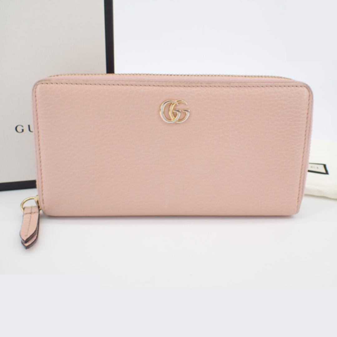 Gucci wallet with zipper