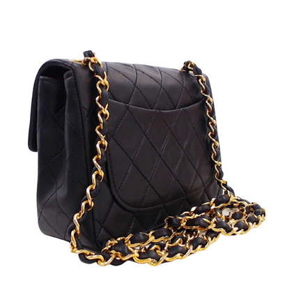 Chanel Mini Classic Flap m/ GHW - Redeluxury.com